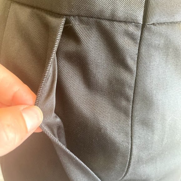 Club Monaco Bubble Cuffed Mini Skirt - Picture 3 of 6